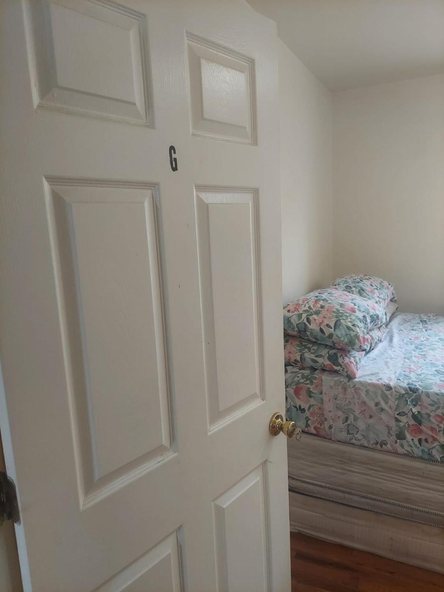 Crystal Room 1 Guest House Near 12Mins To Ewr Airport / Prudential / Njit / Penn Station Newark Eksteriør billede