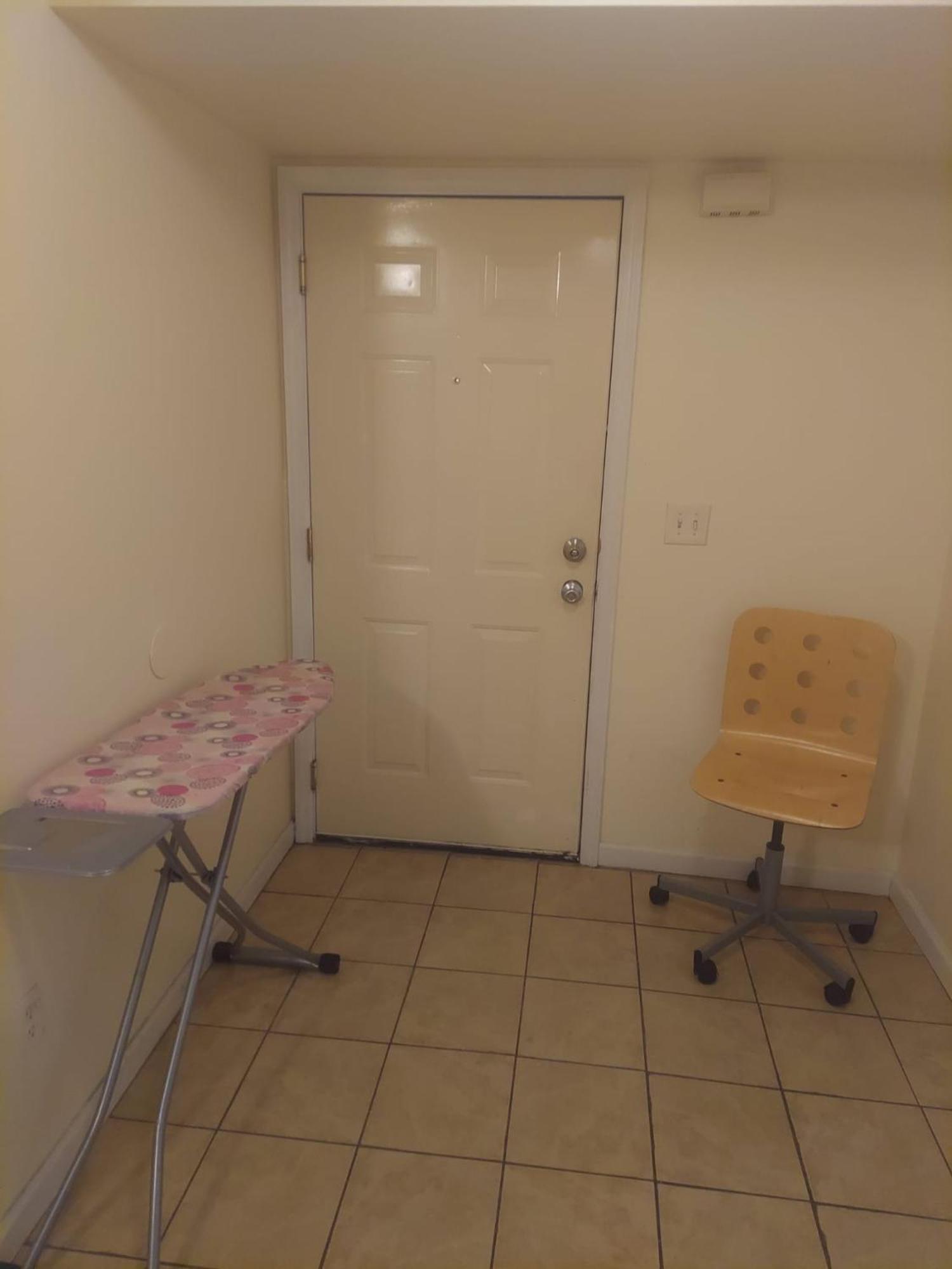 Crystal Room 1 Guest House Near 12Mins To Ewr Airport / Prudential / Njit / Penn Station Newark Eksteriør billede