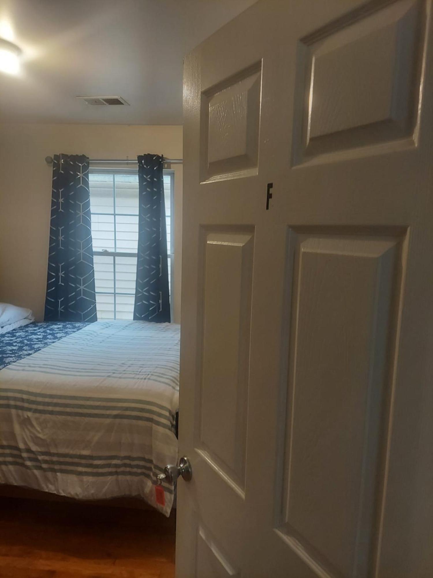 Crystal Room 1 Guest House Near 12Mins To Ewr Airport / Prudential / Njit / Penn Station Newark Eksteriør billede