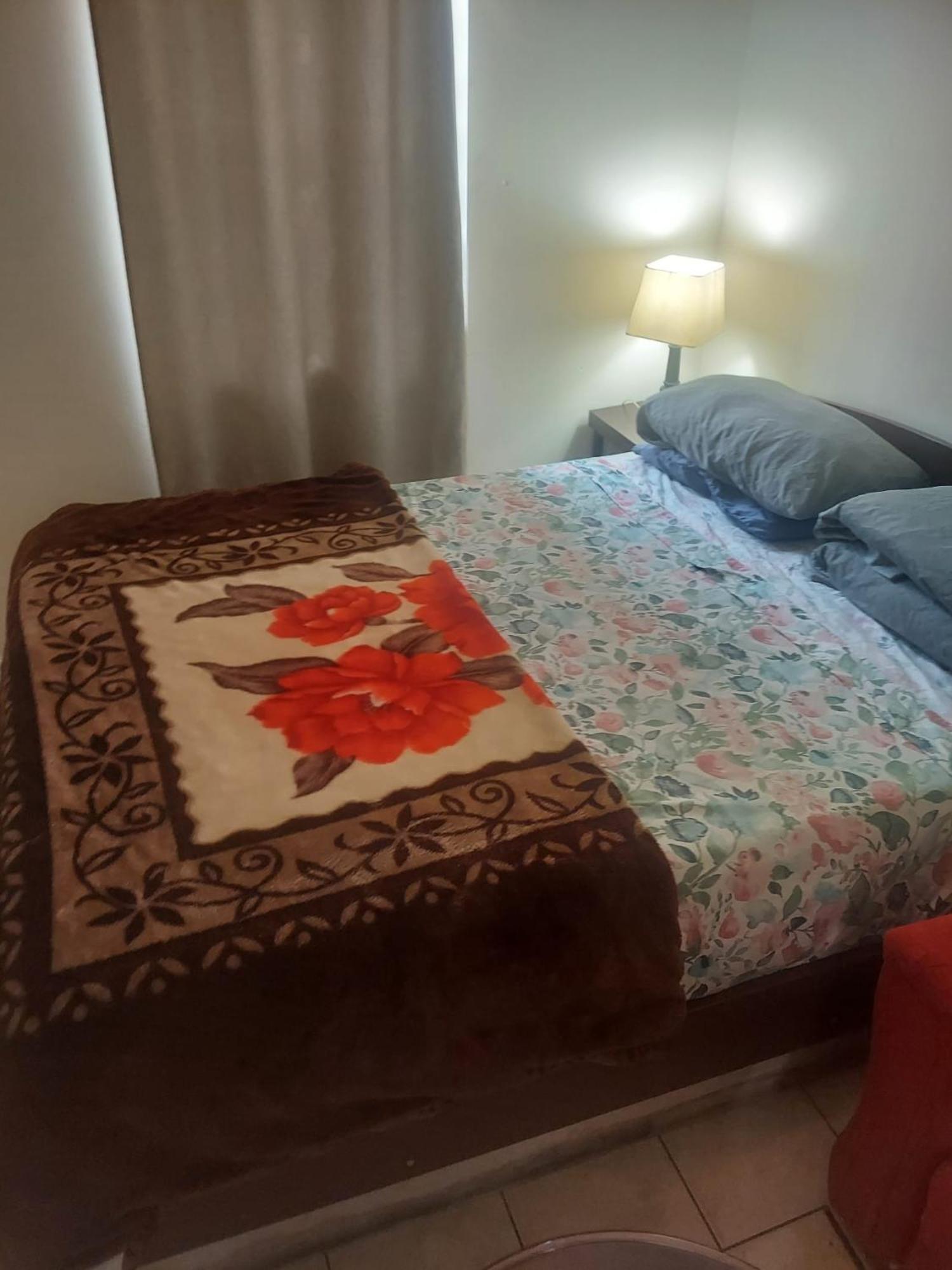 Crystal Room 1 Guest House Near 12Mins To Ewr Airport / Prudential / Njit / Penn Station Newark Eksteriør billede
